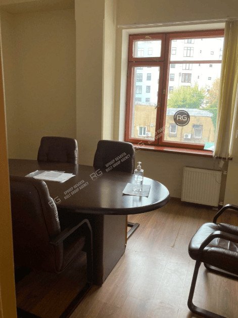 186м2 офис евро-ремонт у метро, 186 м², Москва, Тверской район, Трубная ул., д.23, строение 2