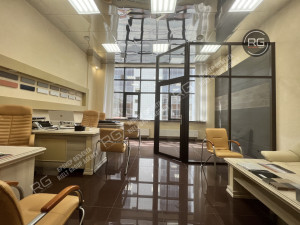 Миниатюра 1, 37м2 у входа, БЦ А-класса, 37 м², Москва, Басманный район, Бауманская ул., д.7, строение 1