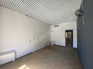 Миниатюра 3, 43,4м2, витрины в проходном месте, 43,4 м², Москва, Басманный район, Садовая-Черногрязская ул., д.11