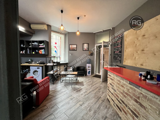 80 м2 с видом на Фонтанку, 80 м², Санкт-Петербург, Центральный район, Реки Фонтанки наб., д.54, литер А