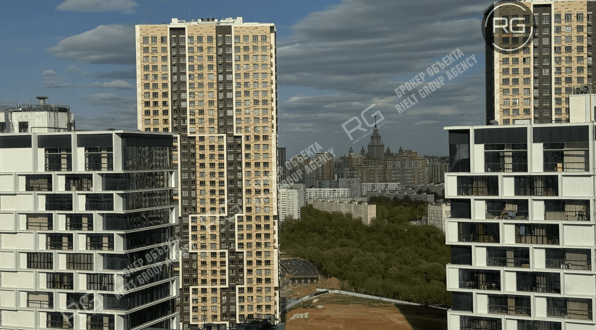   Дизайнерская квартира вид на МГУ, 83.3 кв.м. 