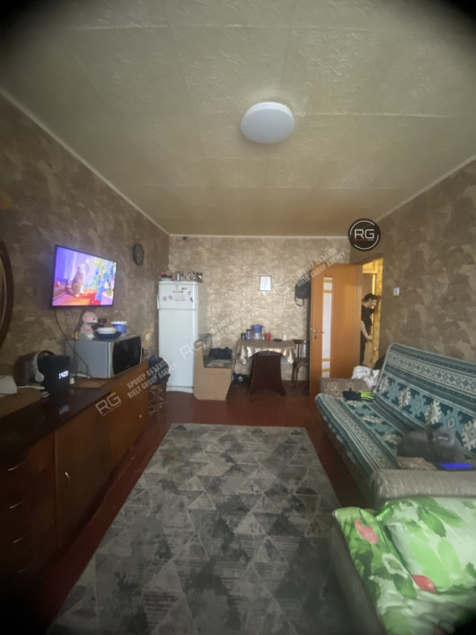 Две комнаты в 3х.к. квартире!, 63 м², Ленинградская область, Ломоносовский район, Низино д., Центральная ул., д.6