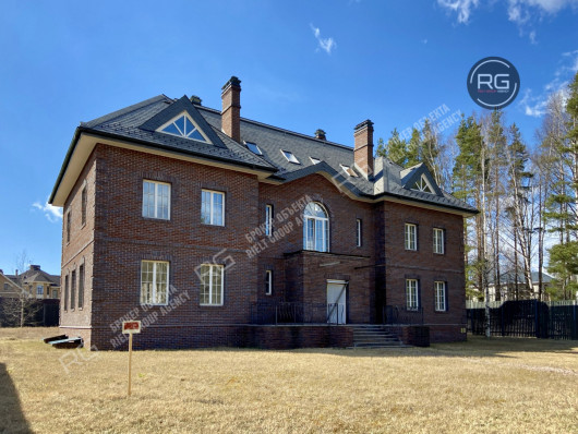 Кирпичный дом 841 м2 с бассейном, 841 м², Ленинградская область, Всеволожский район, Канисты д., Лесной б-р.