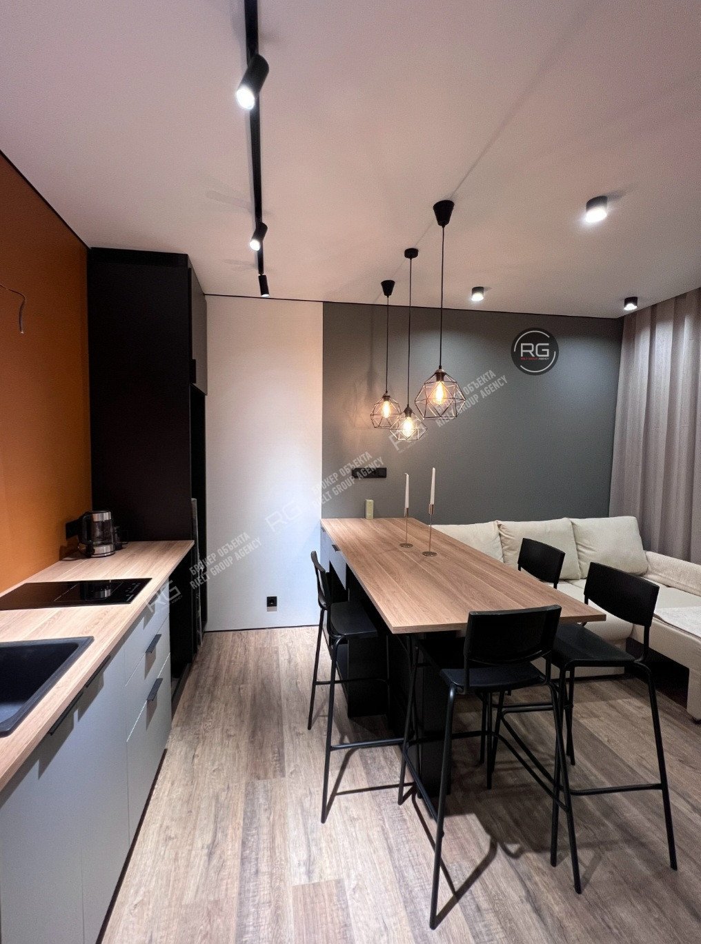  Квартира с дизайнерским ремонтом 