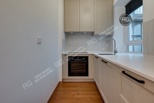 новая квартира у метро Смоленская, 45 м², Москва, Арбат район, Панфиловский пер., д.3