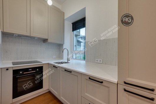 новая квартира у метро Смоленская, 45 м², Москва, Арбат район, Панфиловский пер., д.3