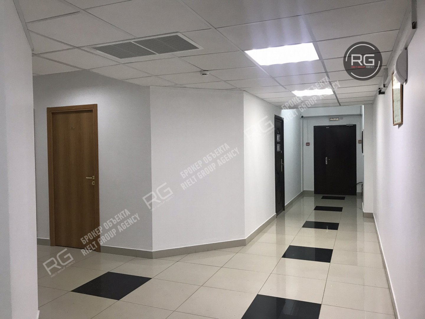  Офис 63 м2 у метро Автово 
