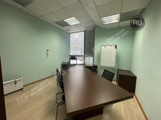 Офис 96 м2 с арендаторами, 96 м², Санкт-Петербург, Московский район, Конституции пл., д.7