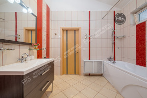 Миниатюра 28, Таунхаус с ремонтом в закрытом КП, 262,7 м², Московская область, Одинцовский район, Ямищево д., Заречная ул., д.28