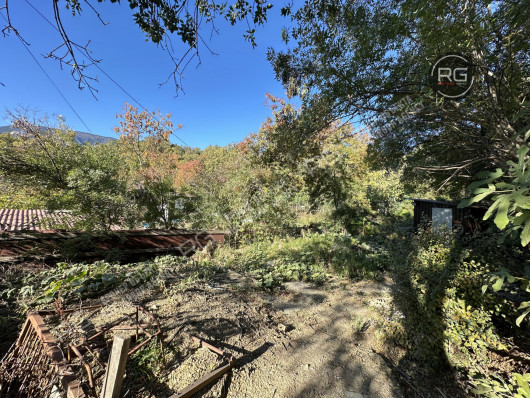 Участок в Гурзуфе ИЖС, 10,4 соток, Крым Республика, Ялта г., Ленинградская ул., д.86