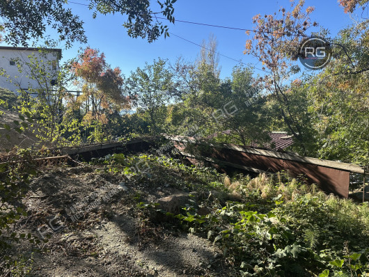 Участок в Гурзуфе ИЖС, 10,4 соток, Крым Республика, Ялта г., Ленинградская ул., д.86