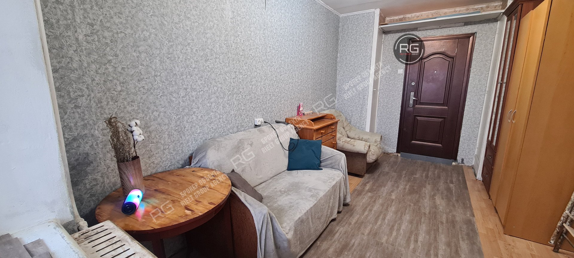  Укомплектованная комната 