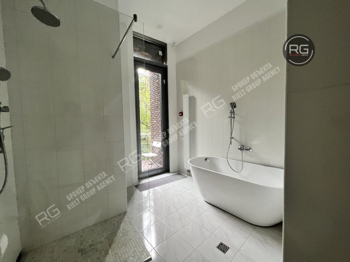 Фото 1, Видовые 360м2 апартаменты центр, 360 м², Москва, Таганский район, Тетеринский пер., д.18, строение 2