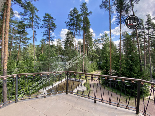 Загородный дом в сосновом лесу, 453 м², Ленинградская область, Всеволожский район, 34 км Приозерского шоссе тер., д.31