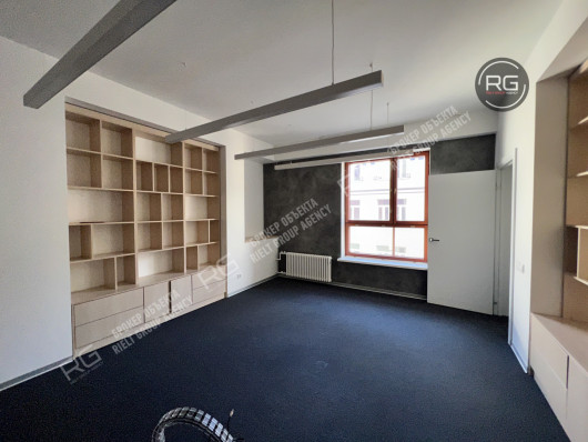 Здание 2500 м2 в самом центре, 2 300 м², Москва, Тверской район, Трубная ул.