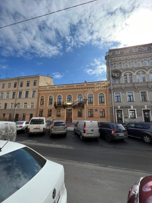 Здание в центре Петербурга, 880 м², Санкт-Петербург, Адмиралтейский район, Правды ул., д.14